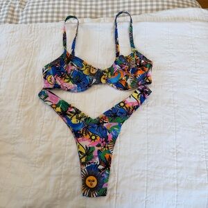 Kulani Kinis Set (Small Top / Medium Bottoms) NWOT